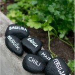 Blackboard pebbles for the garden - by Craft & Creativity